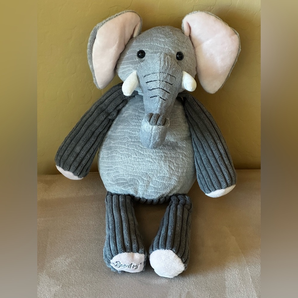 RETIRED Scentsy Ollie the Elephant (No Scent Pack) CLEAN EUC